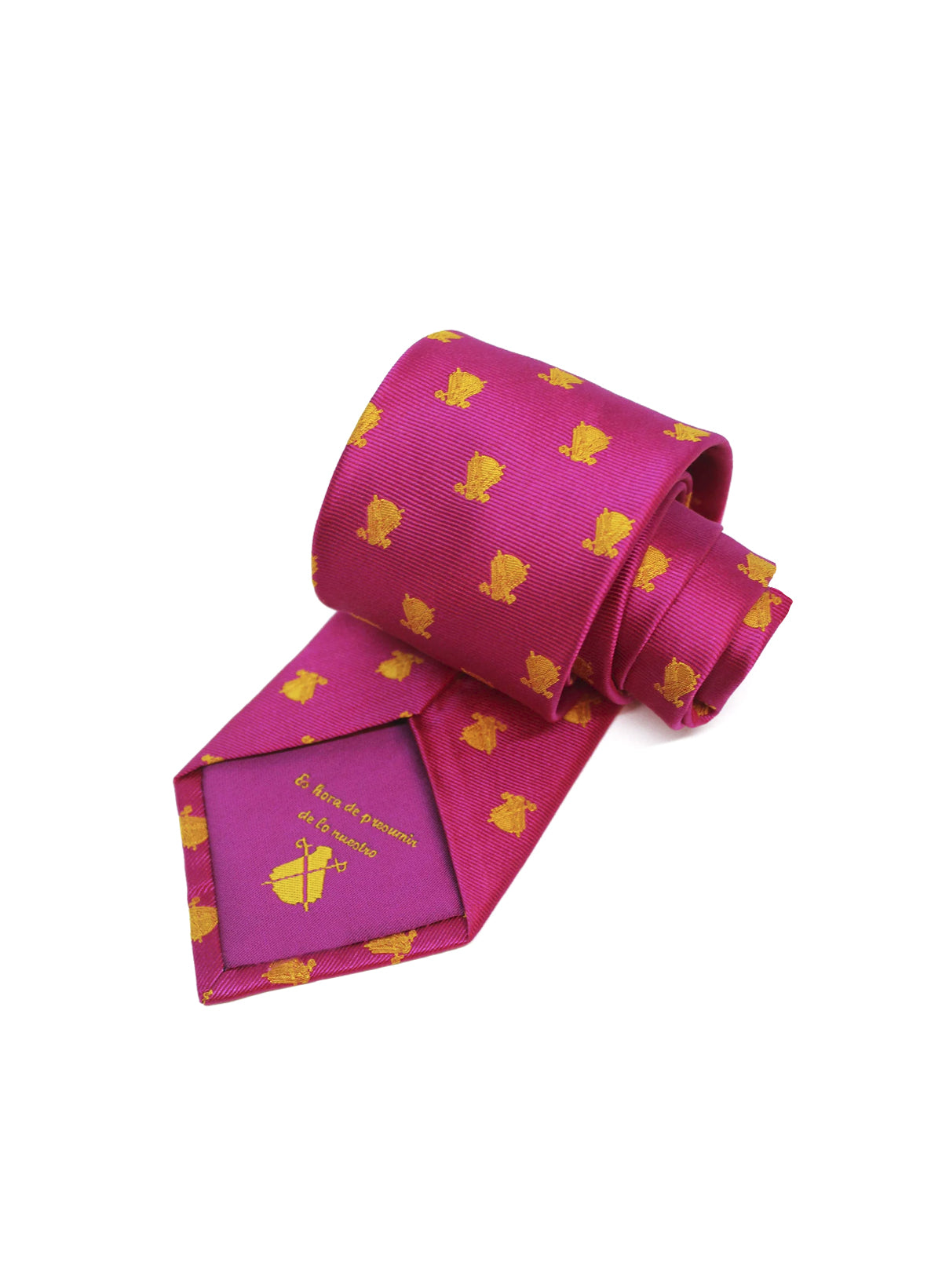 Cravate cape rose avec logos jaunes 