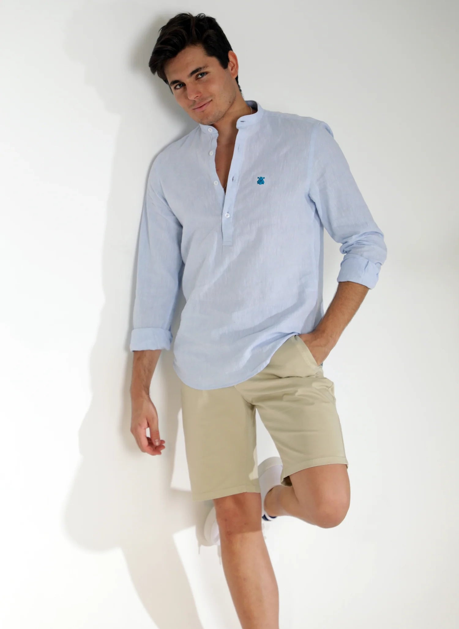 Camisa lino celeste hombre sale