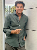 Camisa Verde Kaki Nido de Abeja Capote Rosa Hombre