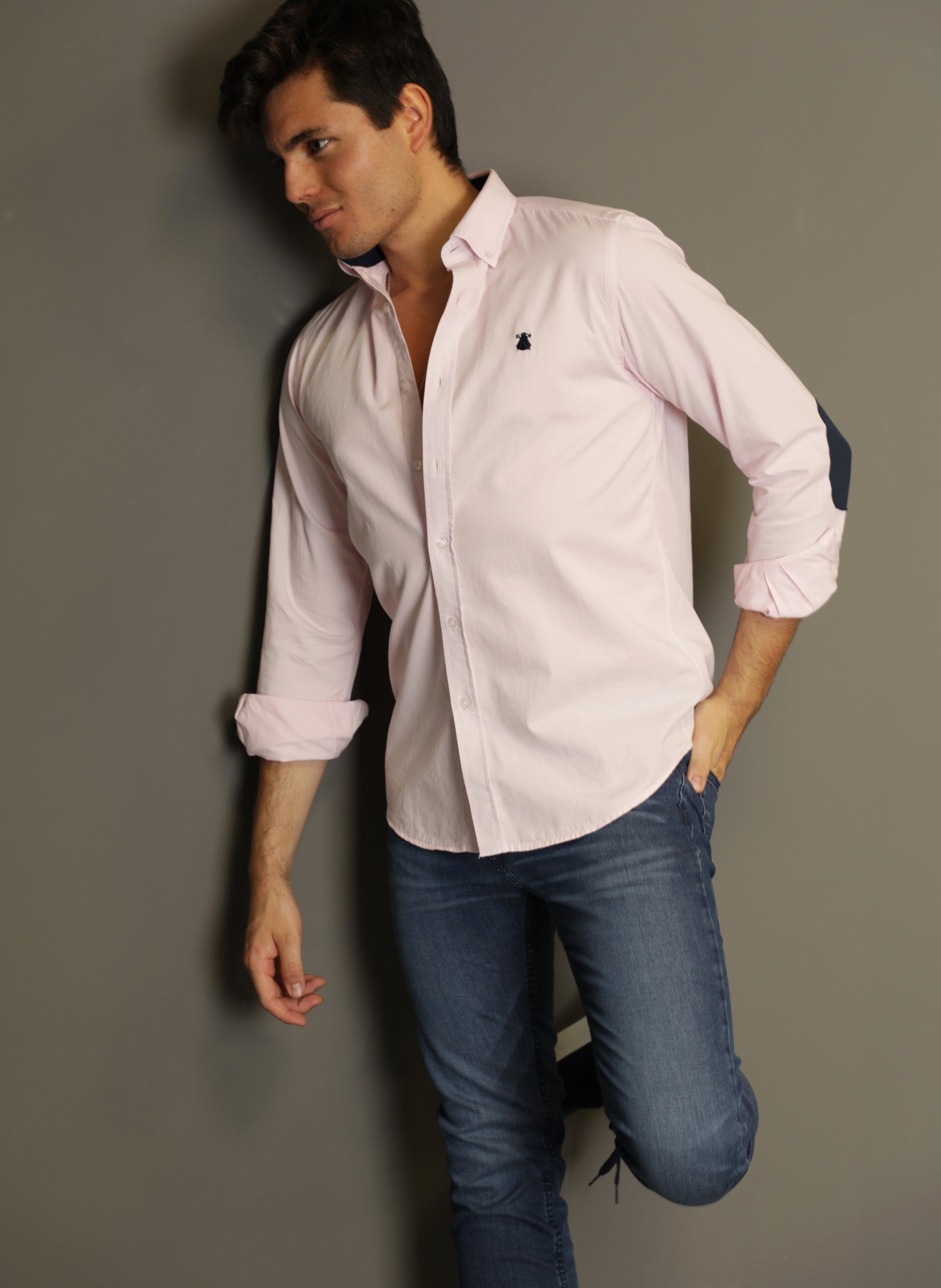 recluta Carne de cordero Impulso Camisa Rosa Coderas Azul Marino Hombre – El Capote