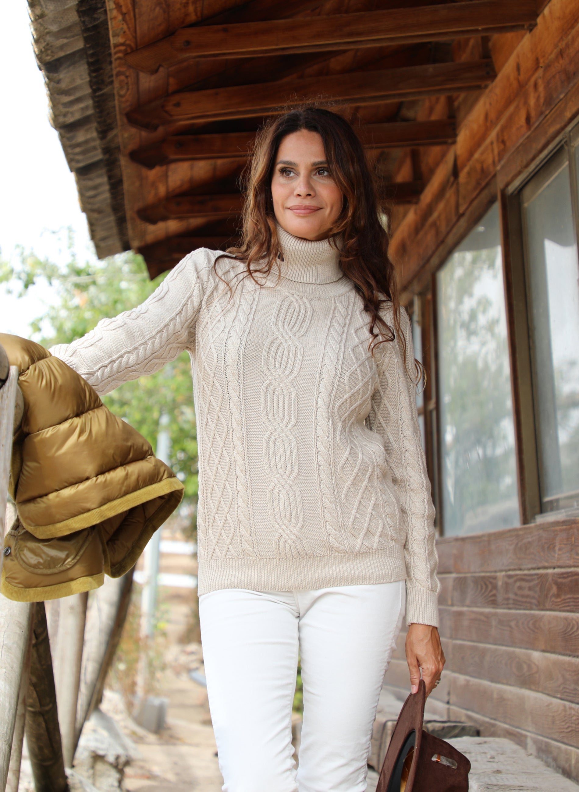 Jersey beige cuello alto sale