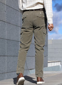 Pantalón Cargo Kaki Micro Pana Hombre