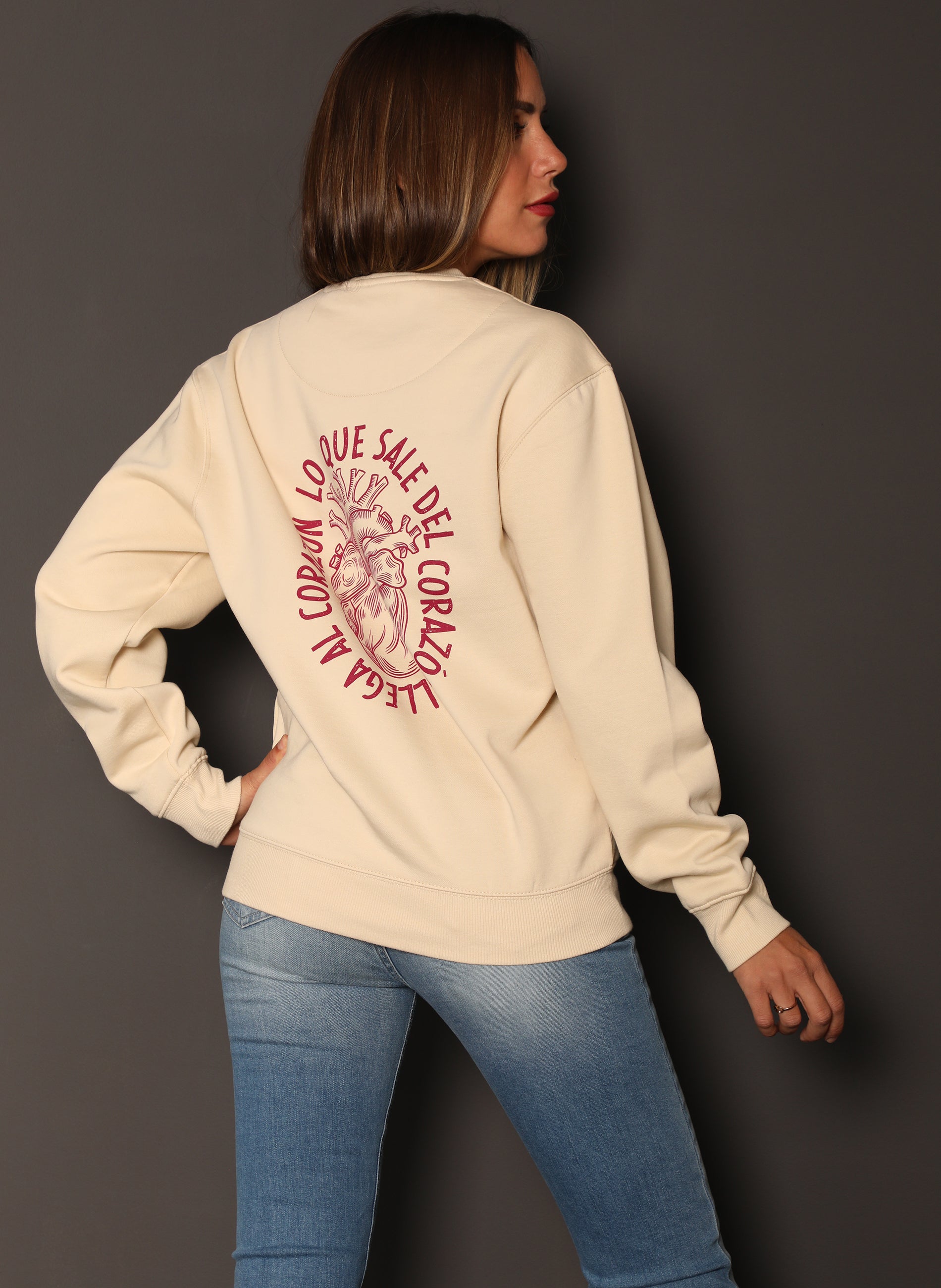 Sudadera Unisex Beige &quot;Corazón&quot;