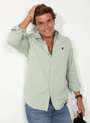 Camisa Sarga Verde Claro Cuello Italiano Hombre
