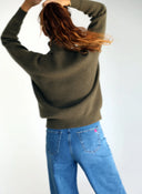 Jersey Kaki Cuello Cisne Mujer