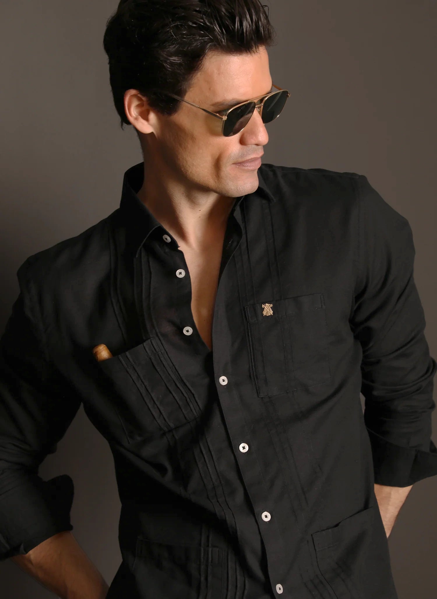 Guayabera Negra Shibuya Hombre El Capote