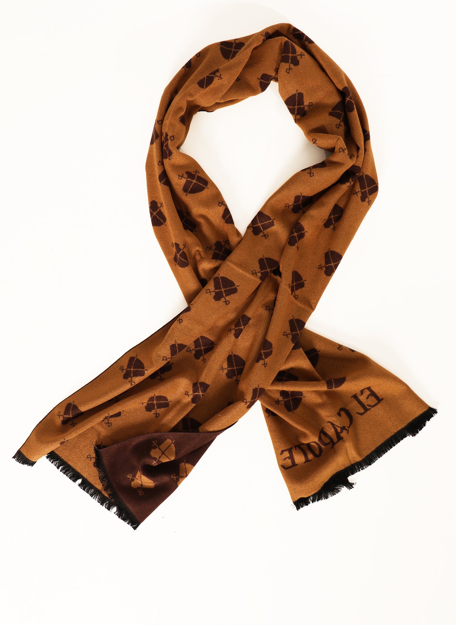 Brauner Schal mit kamelfarbenen Umhängen