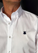 Camisa Blanca Sarga Hilo Azul Hombre