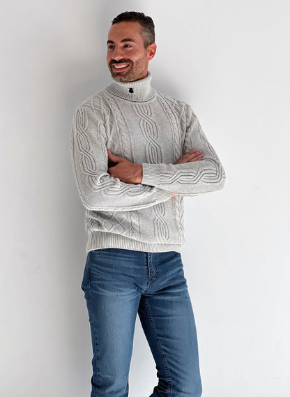 Grijze kabelgebreide herensweater met ronde hals