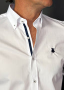 Camisa Blanca Cinta Azul Hombre