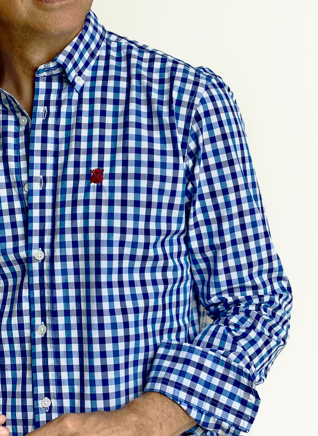 Chemise bleue à carreaux et col boutonné pour hommes