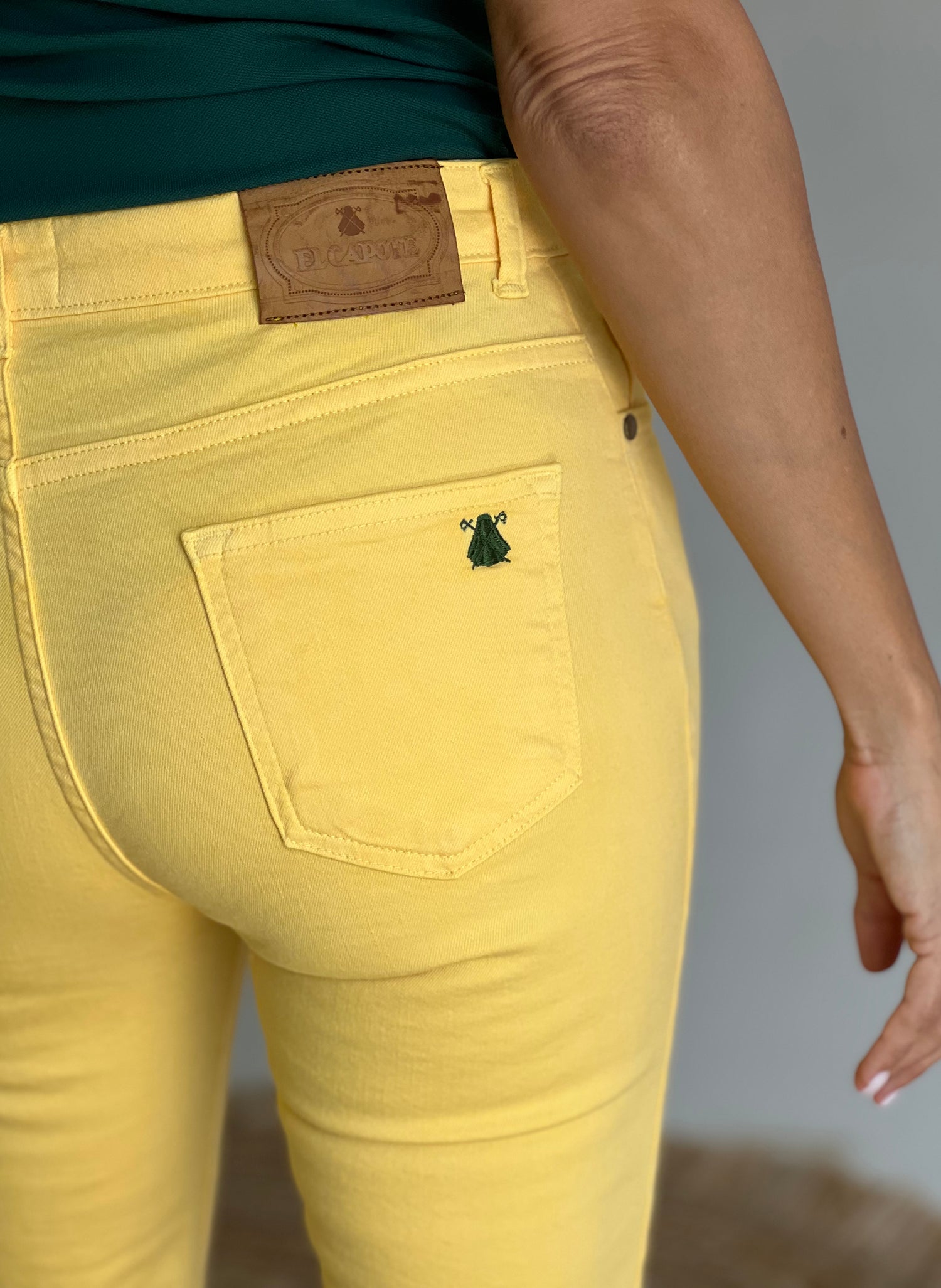 Gelbe 5-Pocket-Hose für Damen