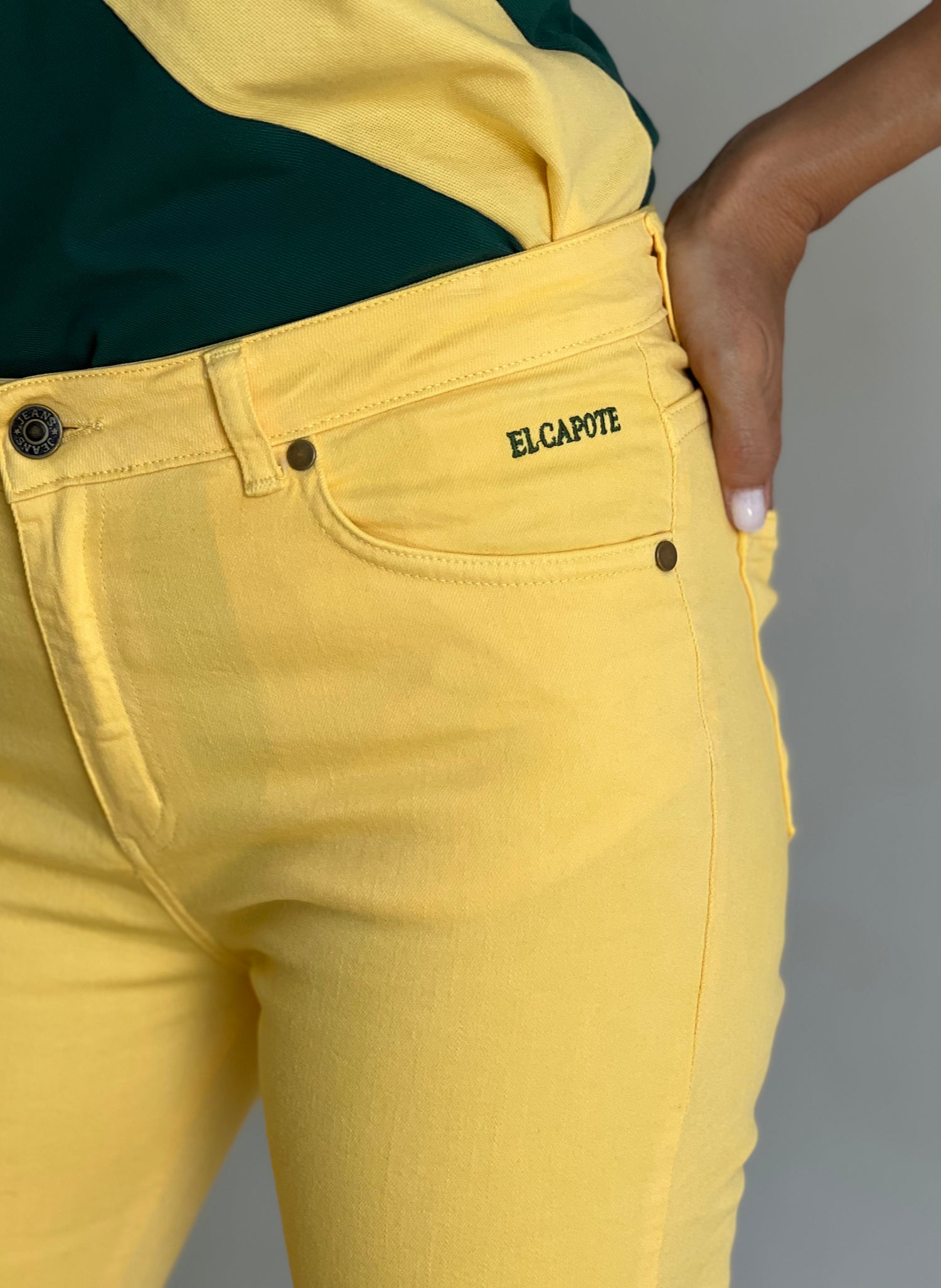 Pantalón Amarillo 5 bolsillos Mujer