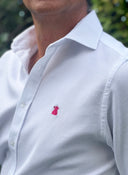 Camisa Blanca Nido de Abeja Capote Rosa Hombre
