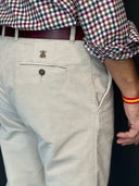 Pantalón Tipo Chino Micro Pana Beige Hombre