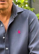 Camisa Azul Grisacea Nido de Abeja Capote Rosa Hombre