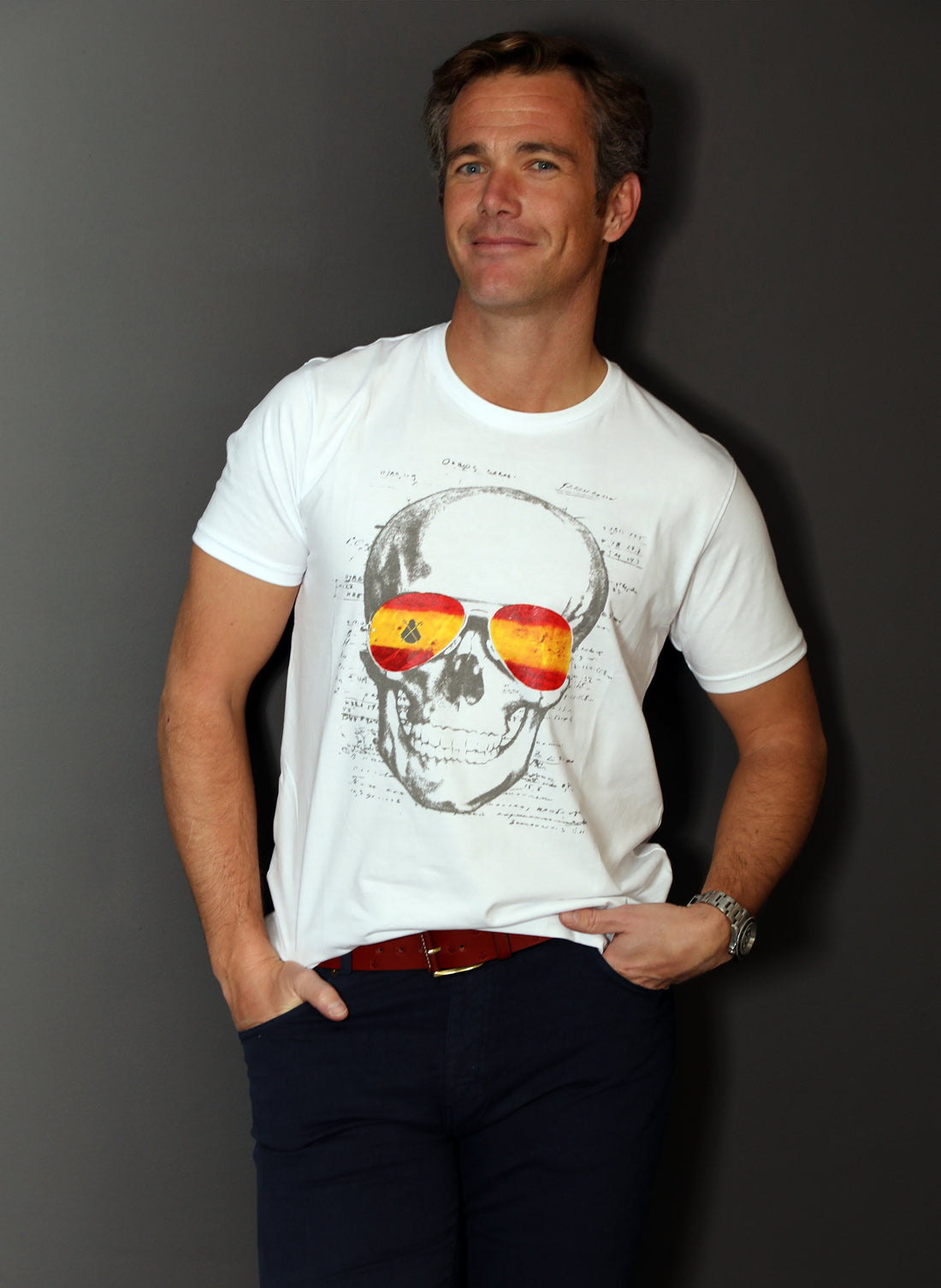 Weißes Herren-T-Shirt mit Totenkopf-Spanien