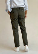 Pantalón tipo Chino Tencel Kaki Hombre