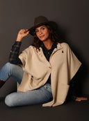 Poncho Camel Mujer