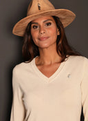 Jersey Camel Cuello Pico Mujer