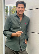 Camisa Verde Kaki Nido de Abeja Capote Rosa Hombre