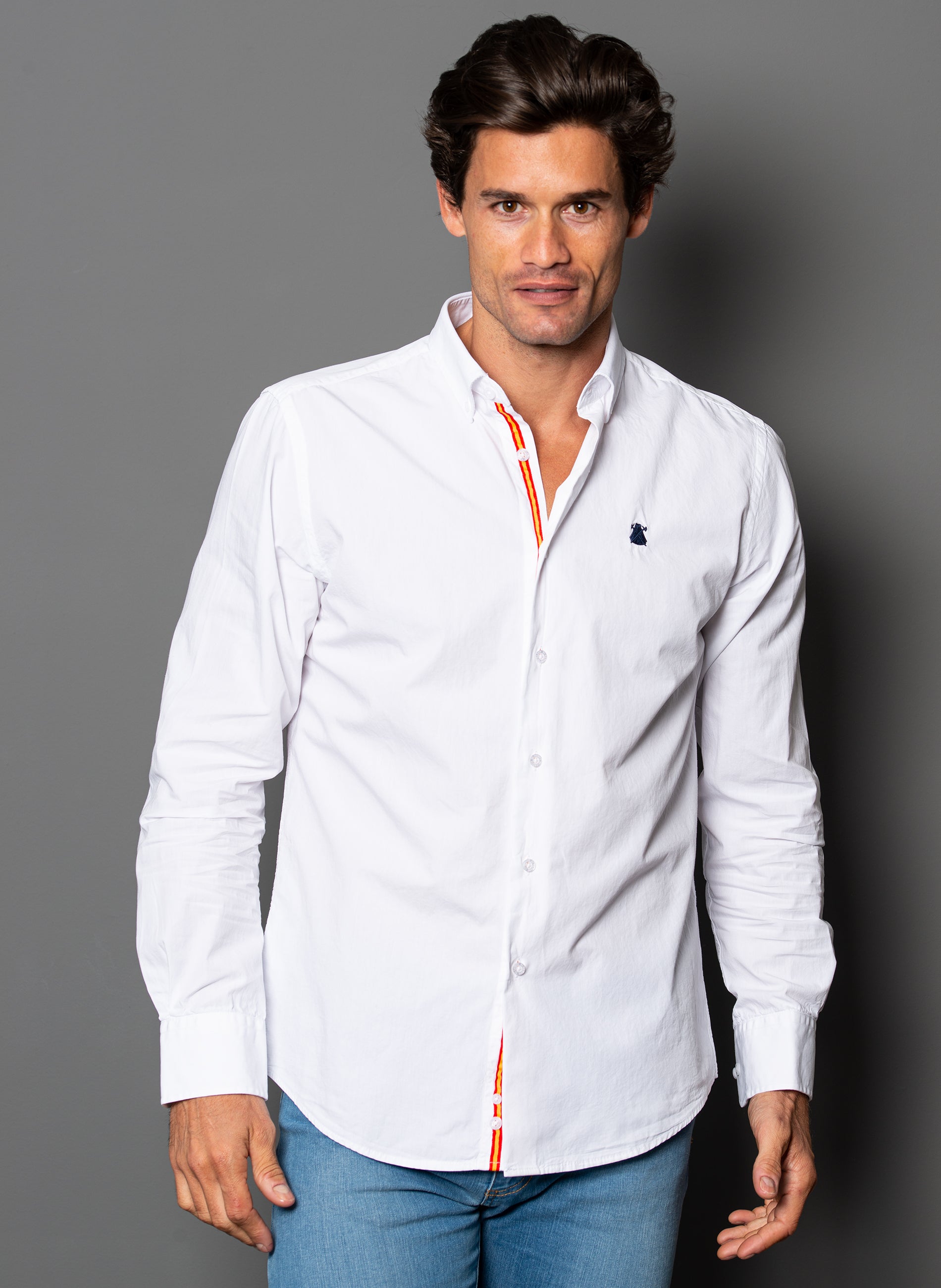 White Shirt Spain Button Collar Man