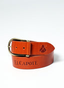 Ceinture en cuir de couleur avec boucle à étrier